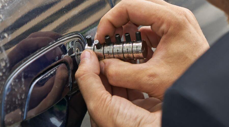 Expert Emergency Roof Repairs services in Cosmopolis, WA